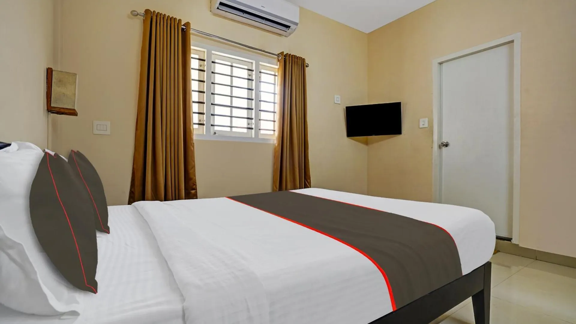 Otel Collection O Lux Villa Nedumbassery