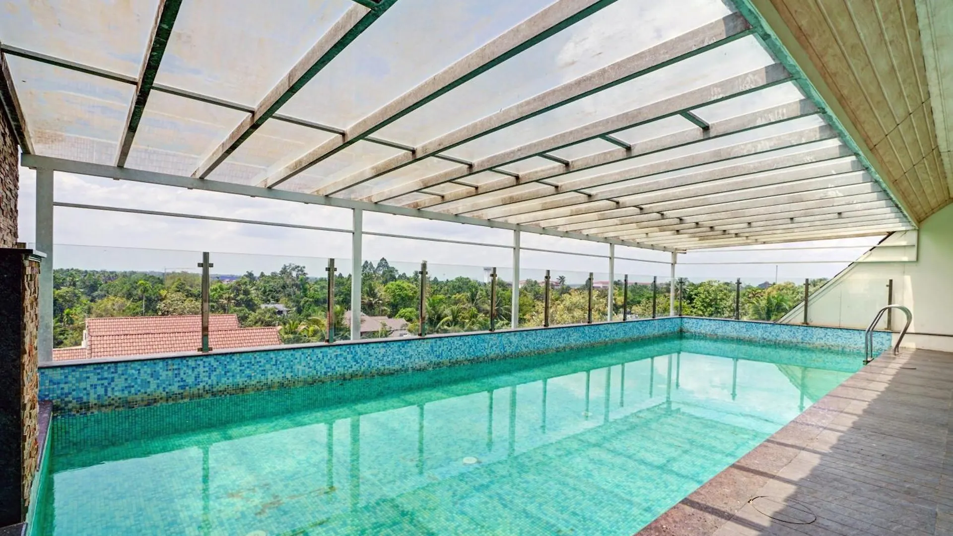 Collection O Lux Villa Nedumbassery 4*,  Hindistan